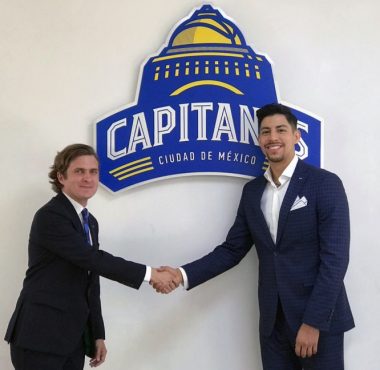 CAPITANES CDMX Pery-Meza